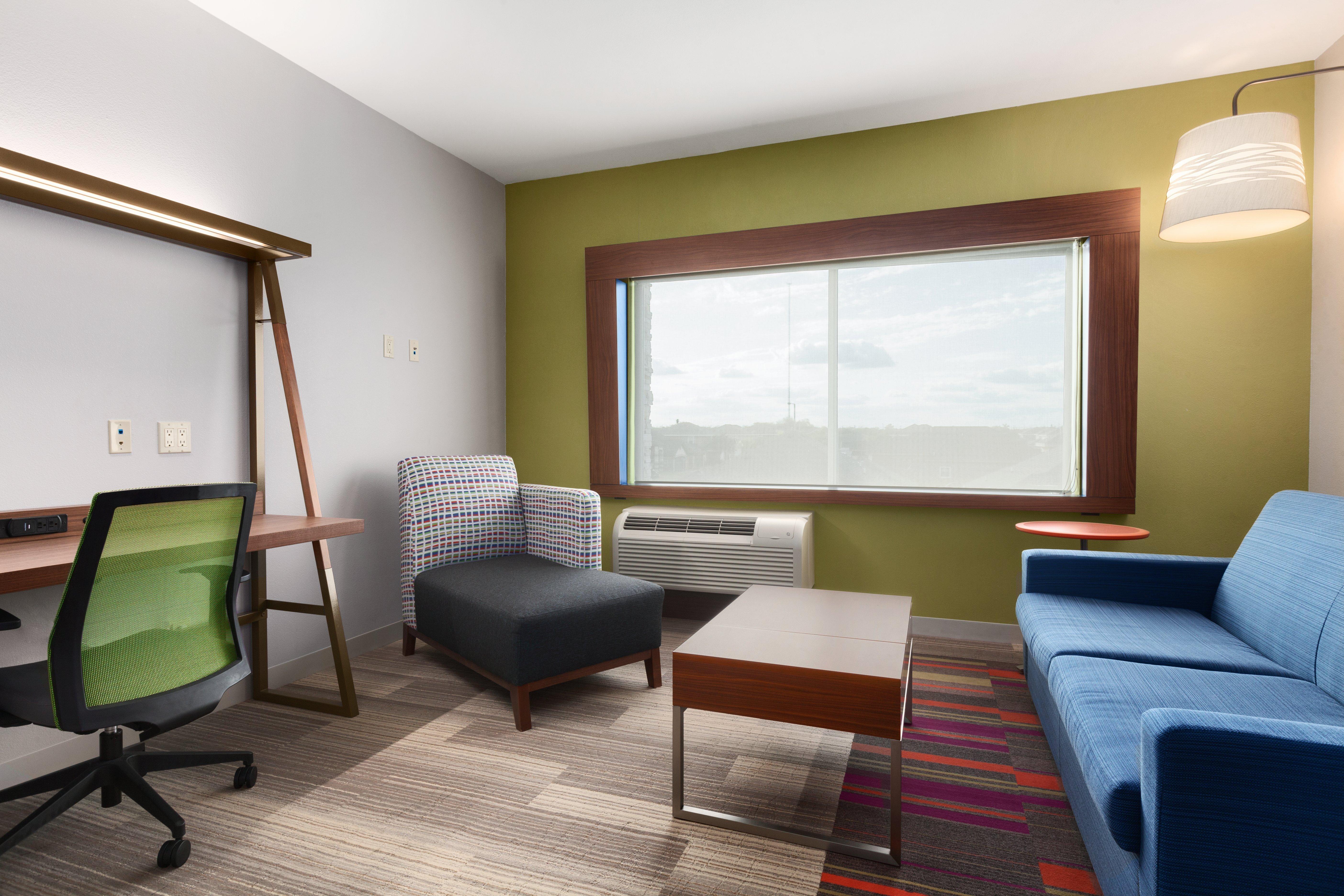 Holiday Inn Express & Suites Edinburg- Mcallen Area By Ihg Exterior foto